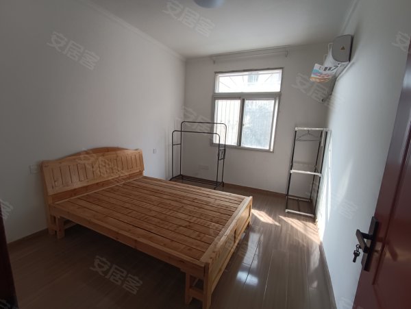 6号地铁口_合力家园一村_三室精装修_配套齐全_拎包入住