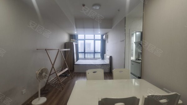 四季花海产业园_金大地悦澜公馆_1室1厅1卫拎包入住民用水电