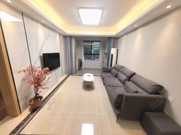业主自住精装修_全屋定制_绿都少荃府_3室2厅2卫_电梯房