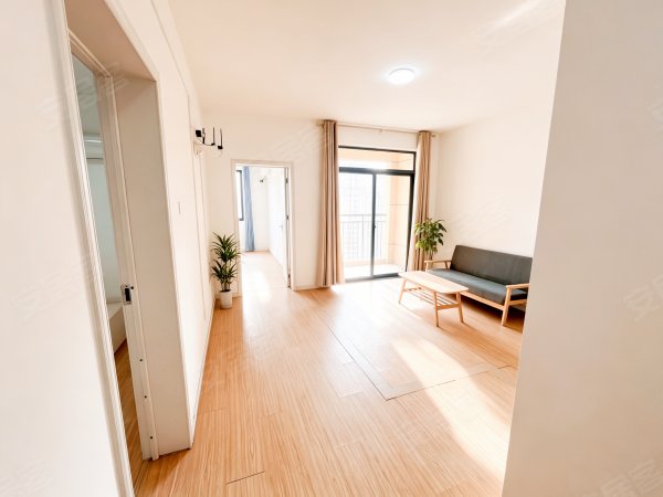 学生0元试住三天_圧金减半__天鹅花园_三里庵_之心城