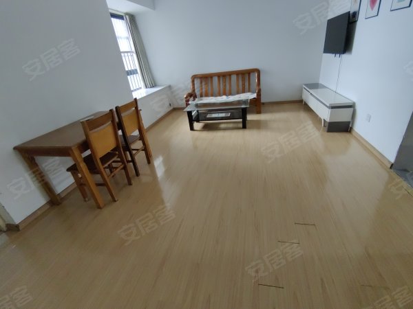 淮合花园B区_南北通透采光好__简装三室边户淮合小学国际陆港