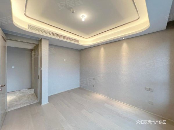 成都房产网>成都二手房>武侯二手房>高攀路二手房>保利天悦中心>