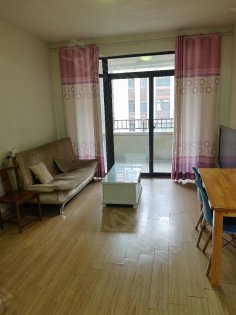 花园洋房4室1厅一卫，拎包入住。