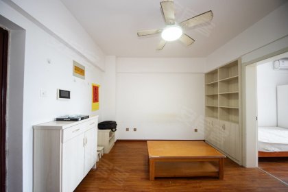 实拍真实_安居苑小学旁_领势学府精装两房拎包住_汉嘉森林