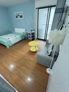 磨店光明之家阳台独立卫生间（独立洗衣机）可短租押一付一