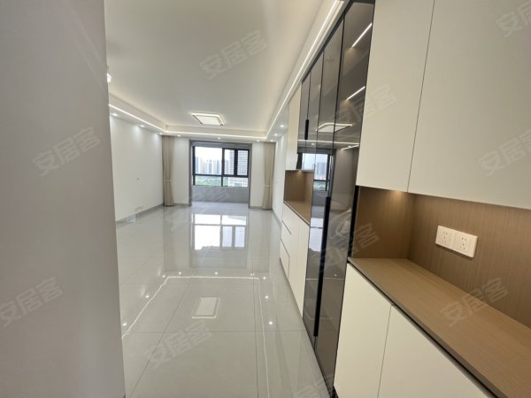 清和丽景_全屋瓷砖_定制衣柜_停车免费_民水电气_随时可看