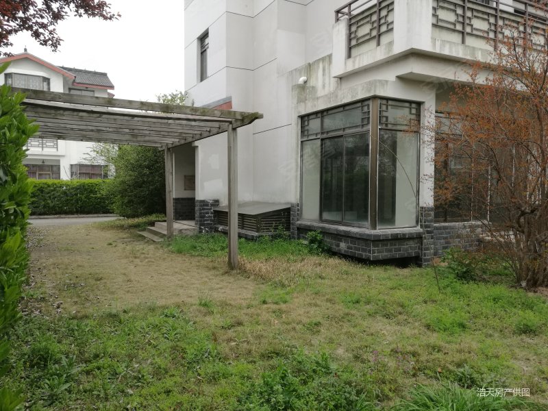 东山景园 中式别墅,带露台,500平大花园