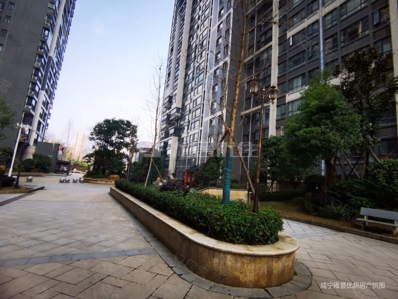 户型南北通透,旁边音乐喷泉,雍景新城二手房,58万,3室2厅,2卫,128平米