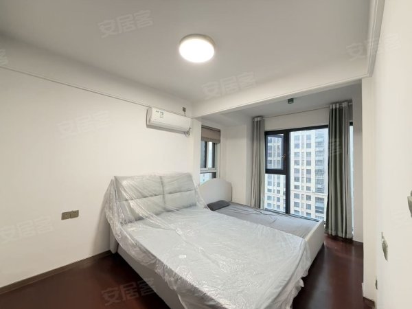 全屋定制！落地窗_采光无敌_大三室_随时看房家电齐全拎包入住
