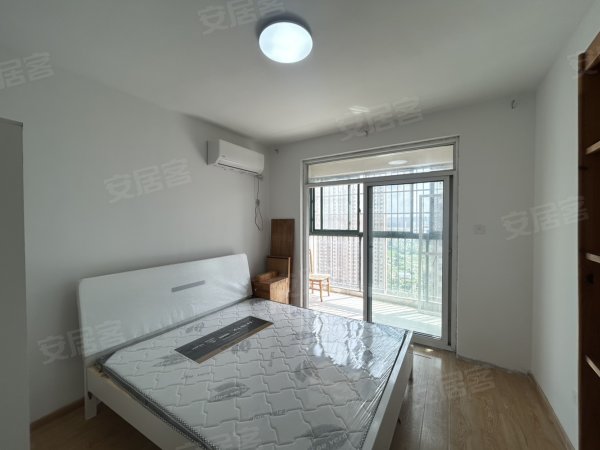 新店花园精装三室_干湿分离_适合居家_家电齐全_南北通透