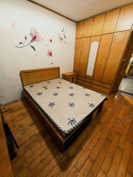 华苑小区_两室一厅_家具家电齐全_随时看房_四楼