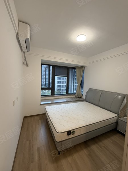 融耀星辰小区_自住标准_全屋定制衣柜_中央空调_运河八中陪读
