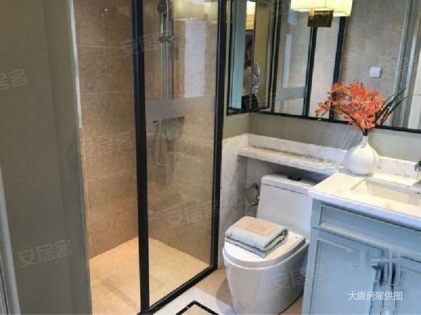 【多图】送车位的现房标准小套三,成龙1号(别硫磺温泉度假村别墅图片