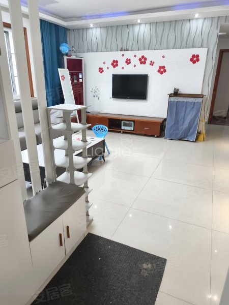 龙湖天街旁_桂庄地铁口_自住三室_家电齐全_无甲醛_电梯房