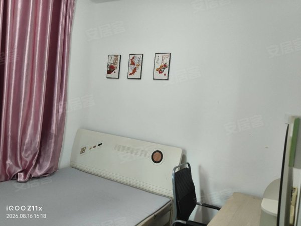 地铁口低价出租独厨独卫主卧位于恒大中央广场步行街温莎国际
