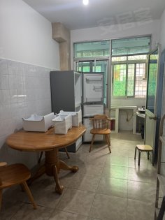 安徽省建机厂宿舍_3室1厅1卫_通风好_精装修