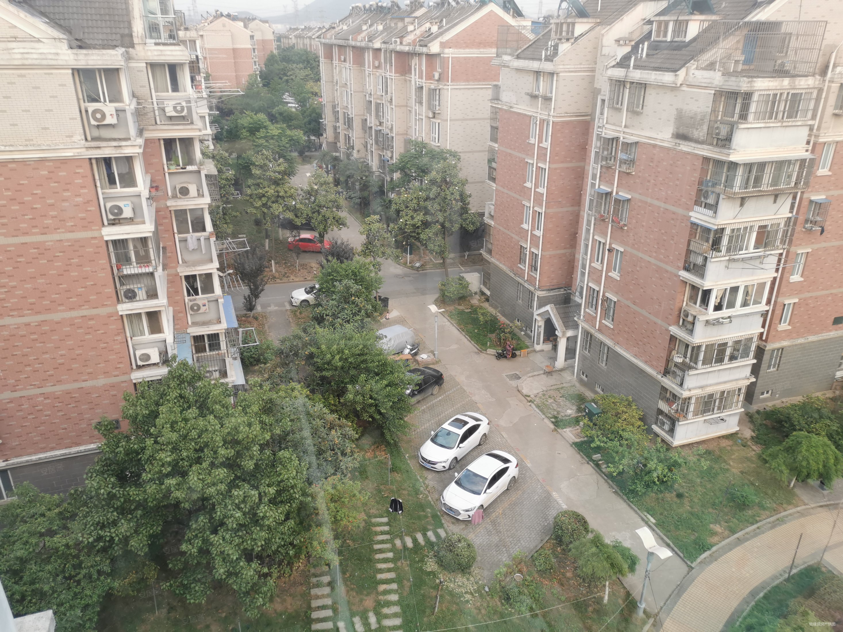 地铁口 摄山星城 精装修 送地下室 换房急卖 随时看房,闻兰苑二手房