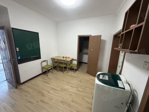 省三建四处宿舍_南北通透_精装修_2室1厅1卫
