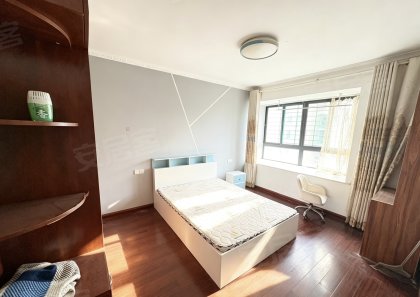 大溪地_押一付一_金大地1912街区_新粮仓_黄山路怀宁路上