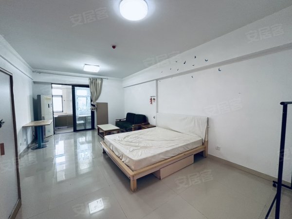 新上，优山美地，优活华庭优活公寓拓基城市广场旁，看房随时