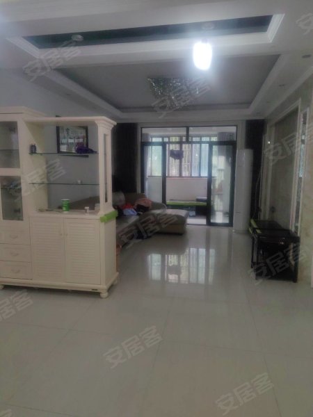 御湖观邸两室，家电齐全，随时看房入住，适合住家，陪读合租等等