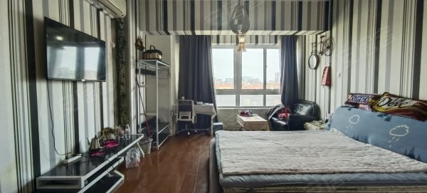 5号线地铁口附近北一环寿春旁财富广场宜家华联合家福旁边