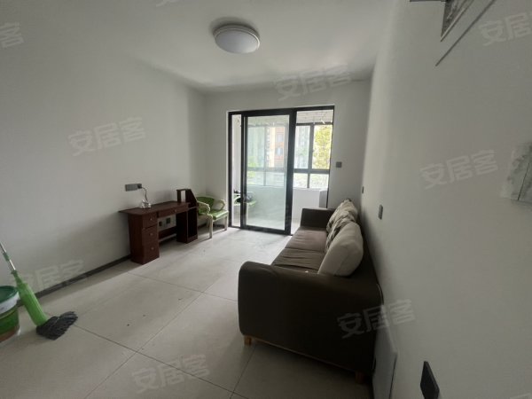 新店雅苑C地块_2室2厅1卫_电梯房_急租房源