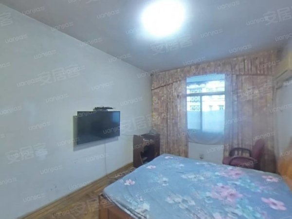 郑和地铁口旁两室一厅拎包即住生活便利