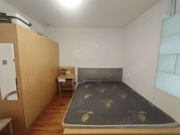 中铁品园_一室一厅_家具家电齐全_拎包入住_小区环境好