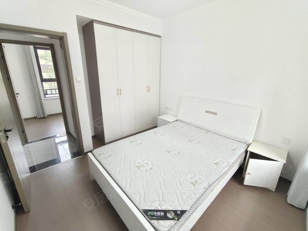 毓德雅苑精装三室_家电家具齐全拎包入住随时看房