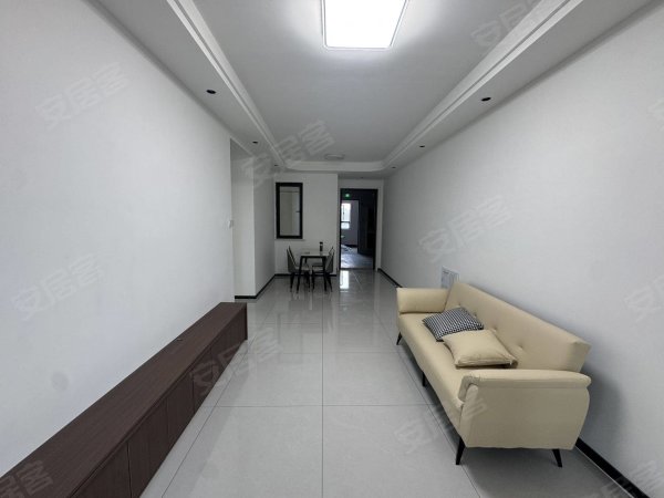 湖畔书香精装大两房_直观巢湖_全屋定制_近四中免费停车包物业