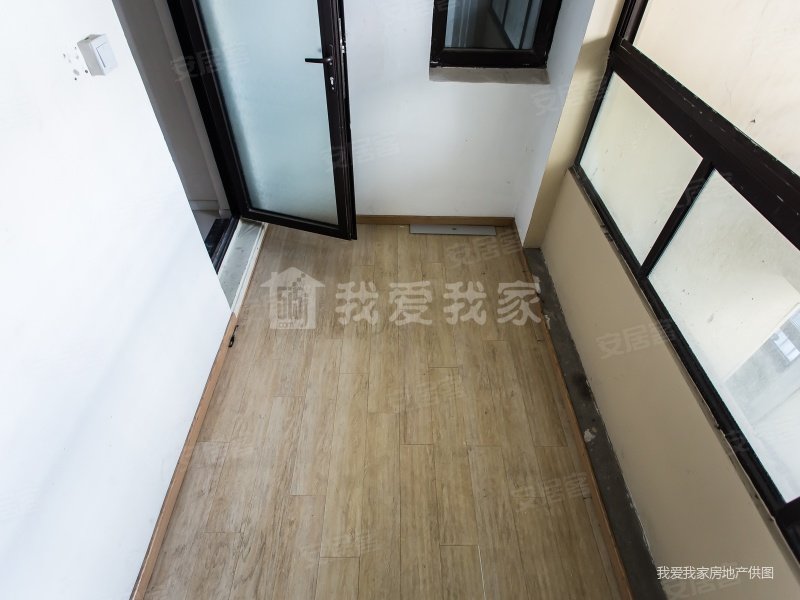 鑫苑湖居世家