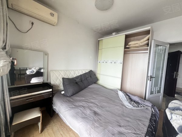 出门双地铁口_带燃气民水电整租一室_拎包入住家具家电齐全