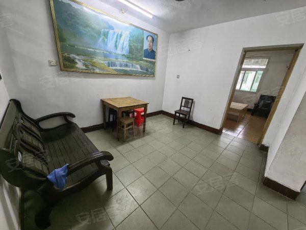超低价十里庙地铁口卧室朝南家电家具齐全拎包入住西华联菜市场