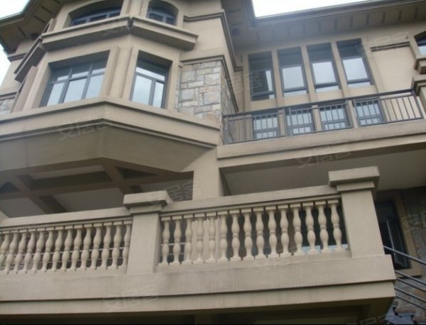 600x600.jpg