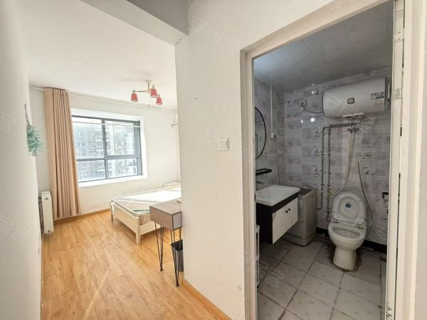 室友全是女孩子的独卫哦_不要中介费_可以短租_朝南方圆荟