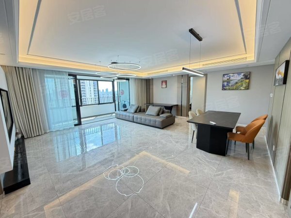 绿城兰园_业主自住首租！豪装横厅四房_全天采光_可观巢湖！