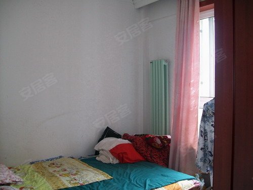 成都有没有哪个经纪公司招收女练习生的,是唱