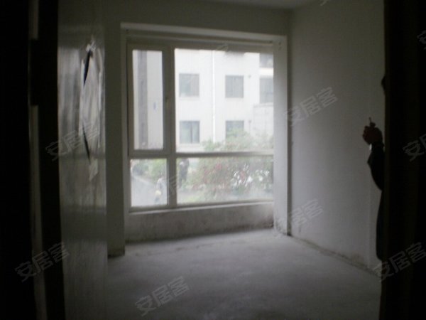 甘井子 辛寨子 新星绿城 一室小房子 位置佳 超