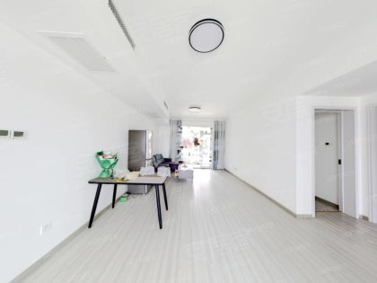 简装四房，中央空调，视野开阔