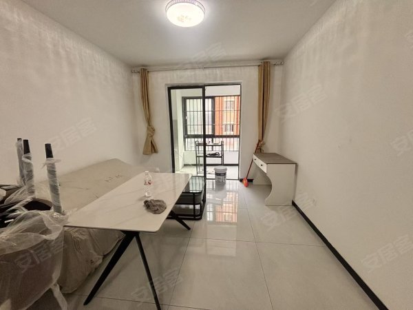 振兴路地铁口_三室精装修_南北通透_采光好__近顺丰产业园