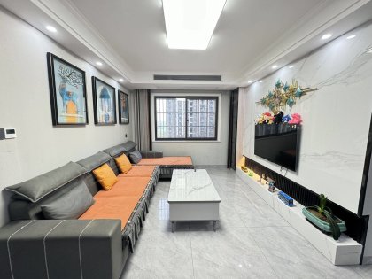 房东自住婚房装修_近四小贵阳路_大两室_高速时代广场全屋定制