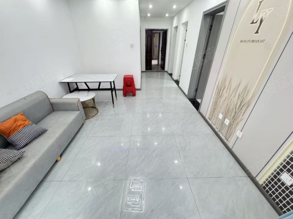 新店雅苑精装两室_刚退租_无甲醛_家电齐全_拎包入住