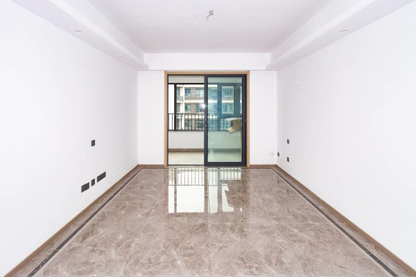 公园万象_3室2厅2卫__电梯房_精装修109平米