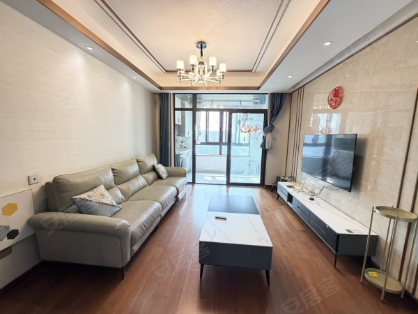 中央空调_带地暖_豪门金地精装三室_全屋定制衣柜_品牌家具