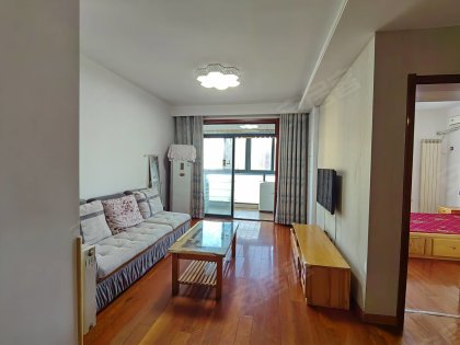 书香门第大门口精装好房出租带暖气家具家电齐全拎包入住随时可约