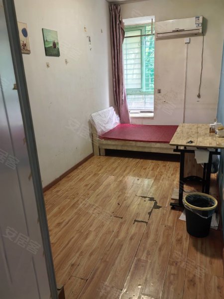 个人免租10天高铁西站地铁口附近有精品单间便宜实惠出租