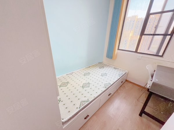 押一付一拎包入住无中介费
