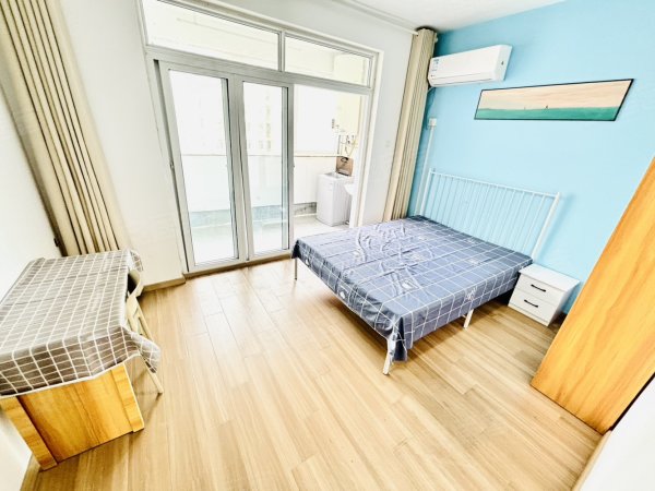 伏龙地铁口实拍图_百大周谷堆附近_大兴新居_停车免费！