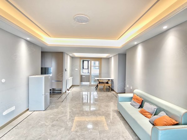 高速蜀西湖畔_4室2厅2卫__电梯房_精装修133平米